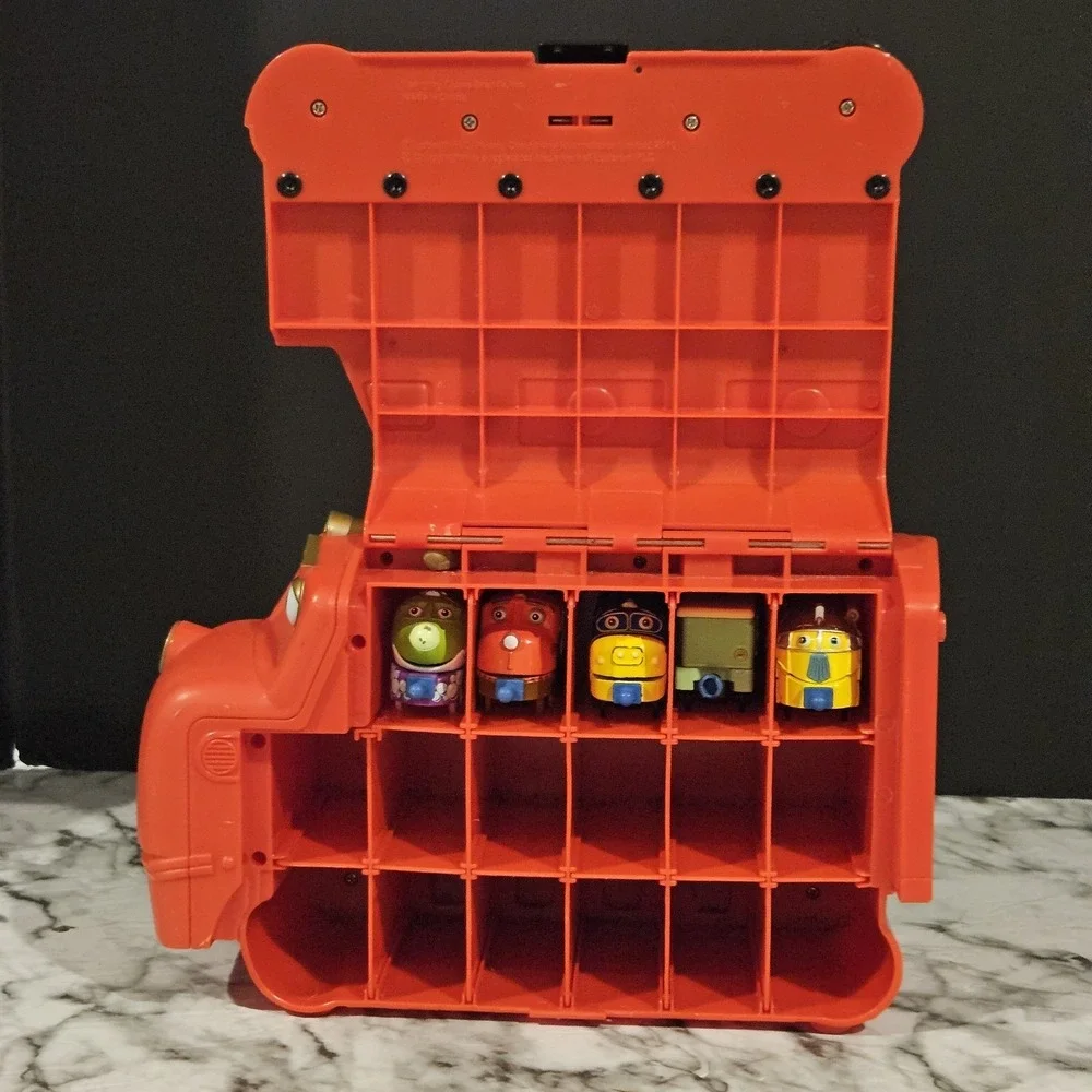 2010 Chuggington Train Carry Case Storage Carrier w/ 5‎ Diecast Trains Lot